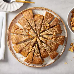 עוגת אגוזים ללא סוכר